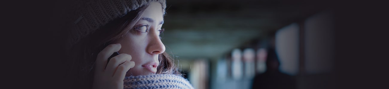 Banner picture of woman calling on phone